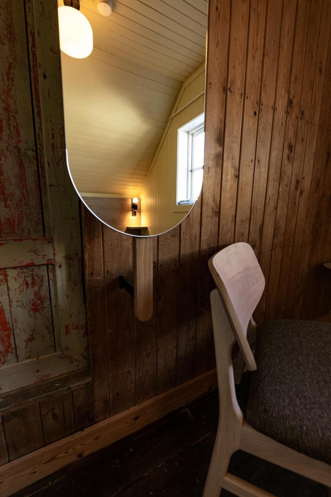 Skata Boutique Hotel Henningsvær Exterior photo