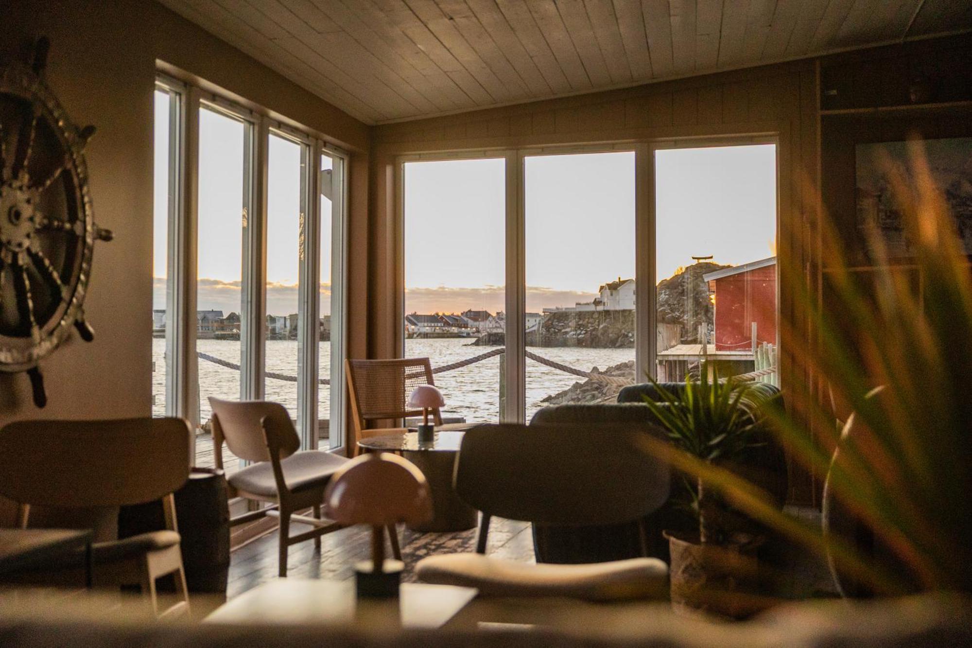 Skata Boutique Hotel Henningsvær Exterior photo